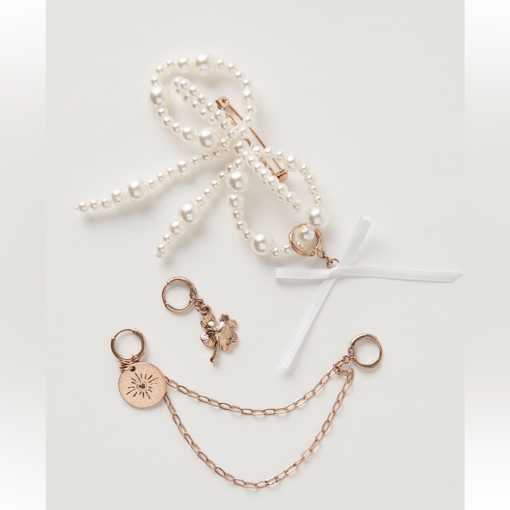 NWT Free People Bow Shoe Charm pack